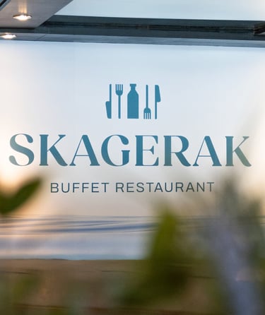 Maskot med to børn.