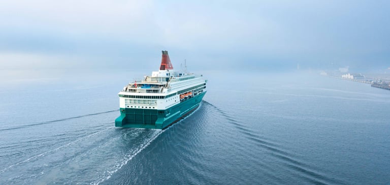 Nordic Pearl sejler ud af Oslofjorden