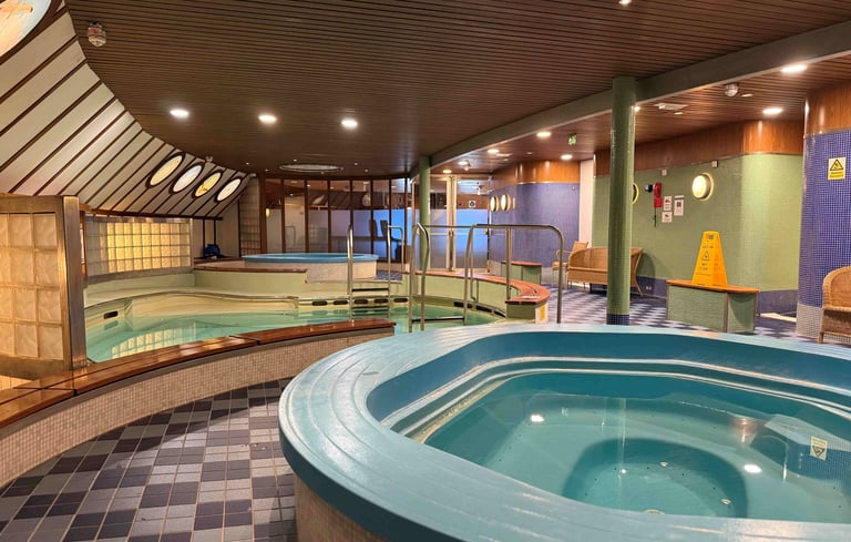 Pool og boblebad